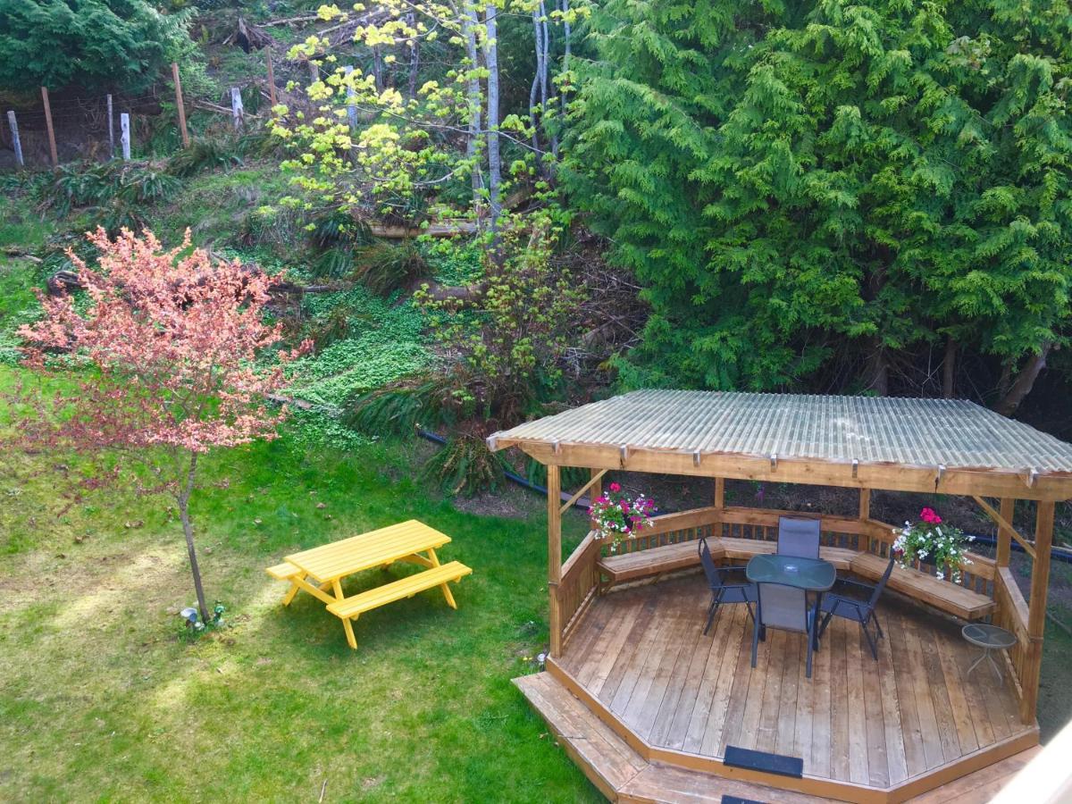 Casa Grande Inn Qualicum Beach Kültér fotó