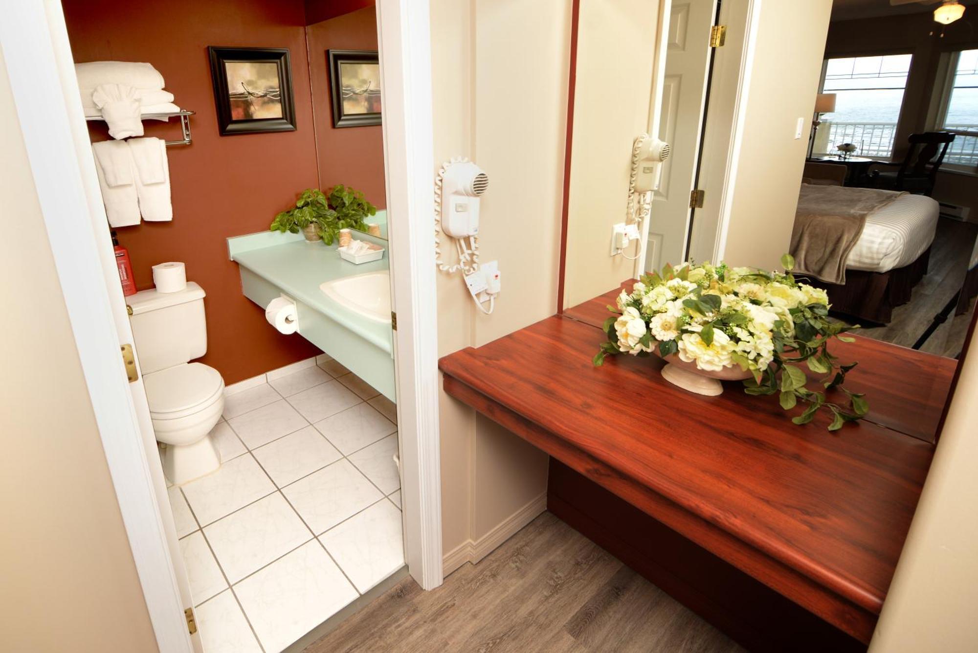 Casa Grande Inn Qualicum Beach Kültér fotó