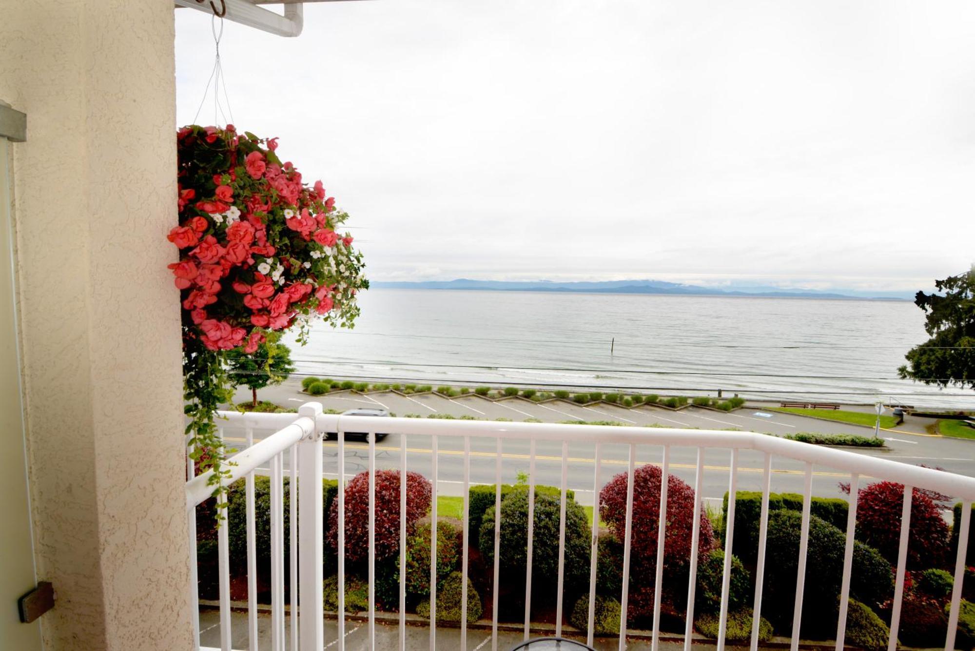 Casa Grande Inn Qualicum Beach Kültér fotó