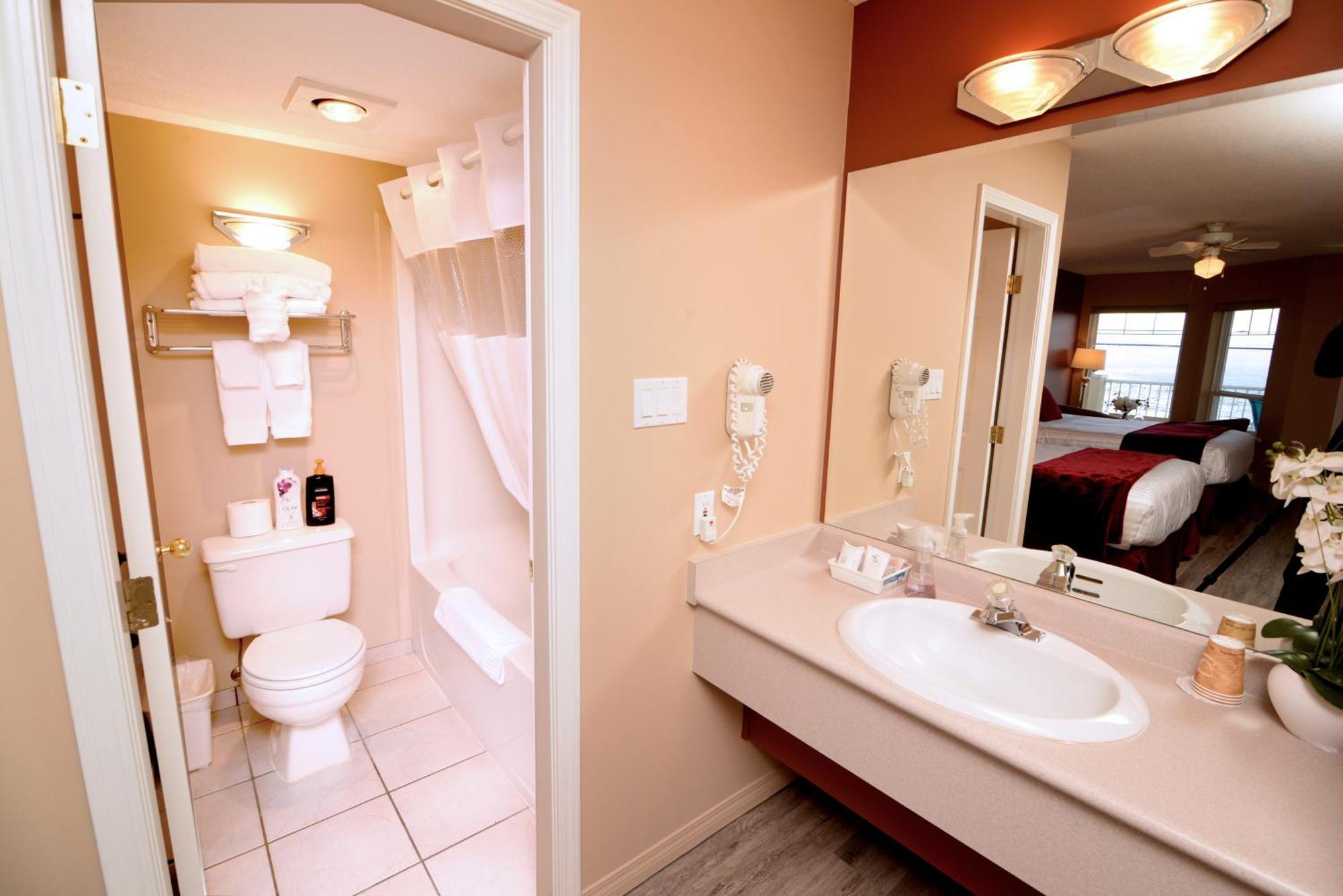 Casa Grande Inn Qualicum Beach Kültér fotó